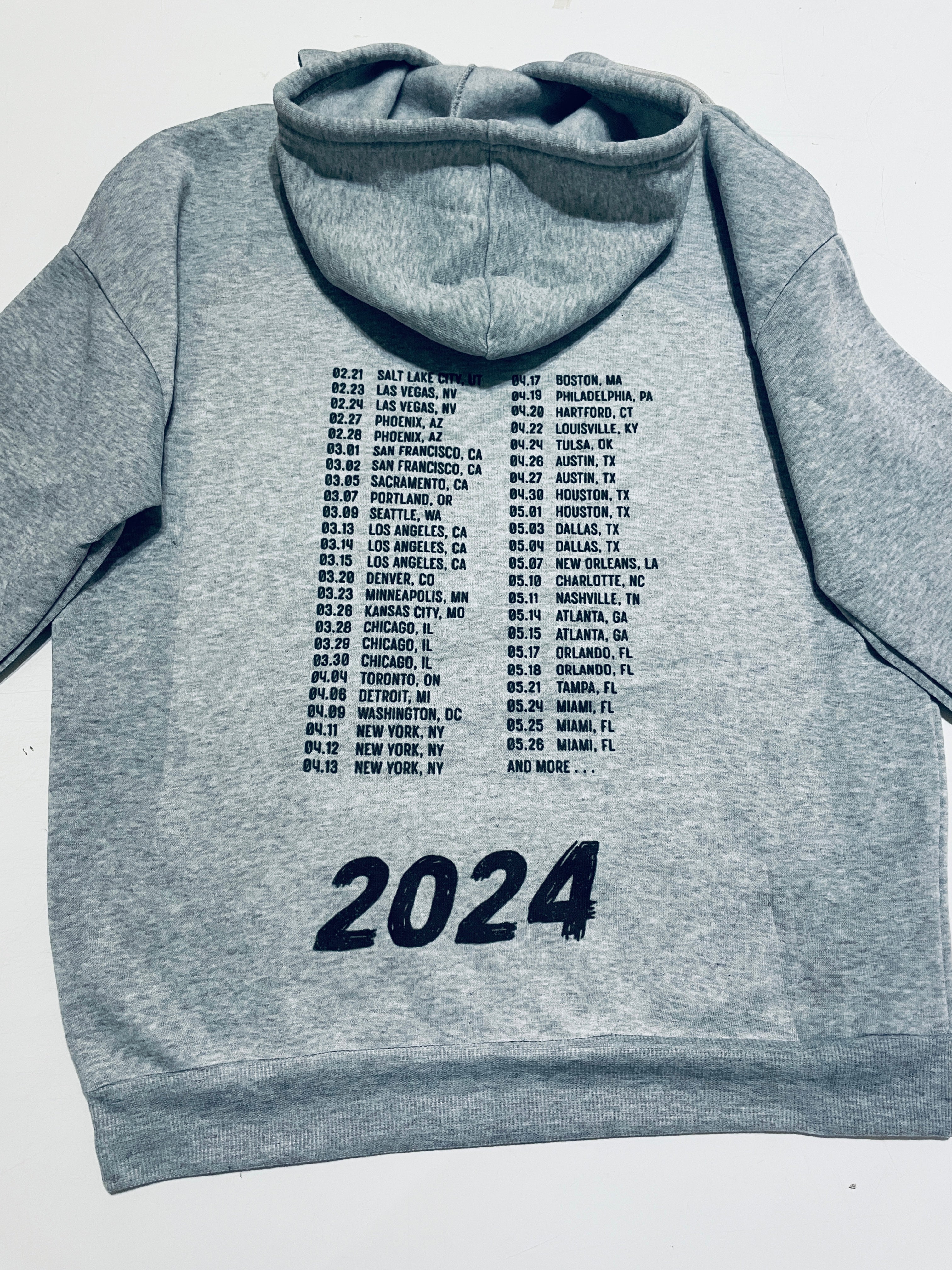 Reggaeton hoodie bunny most wanted tour conejito malo